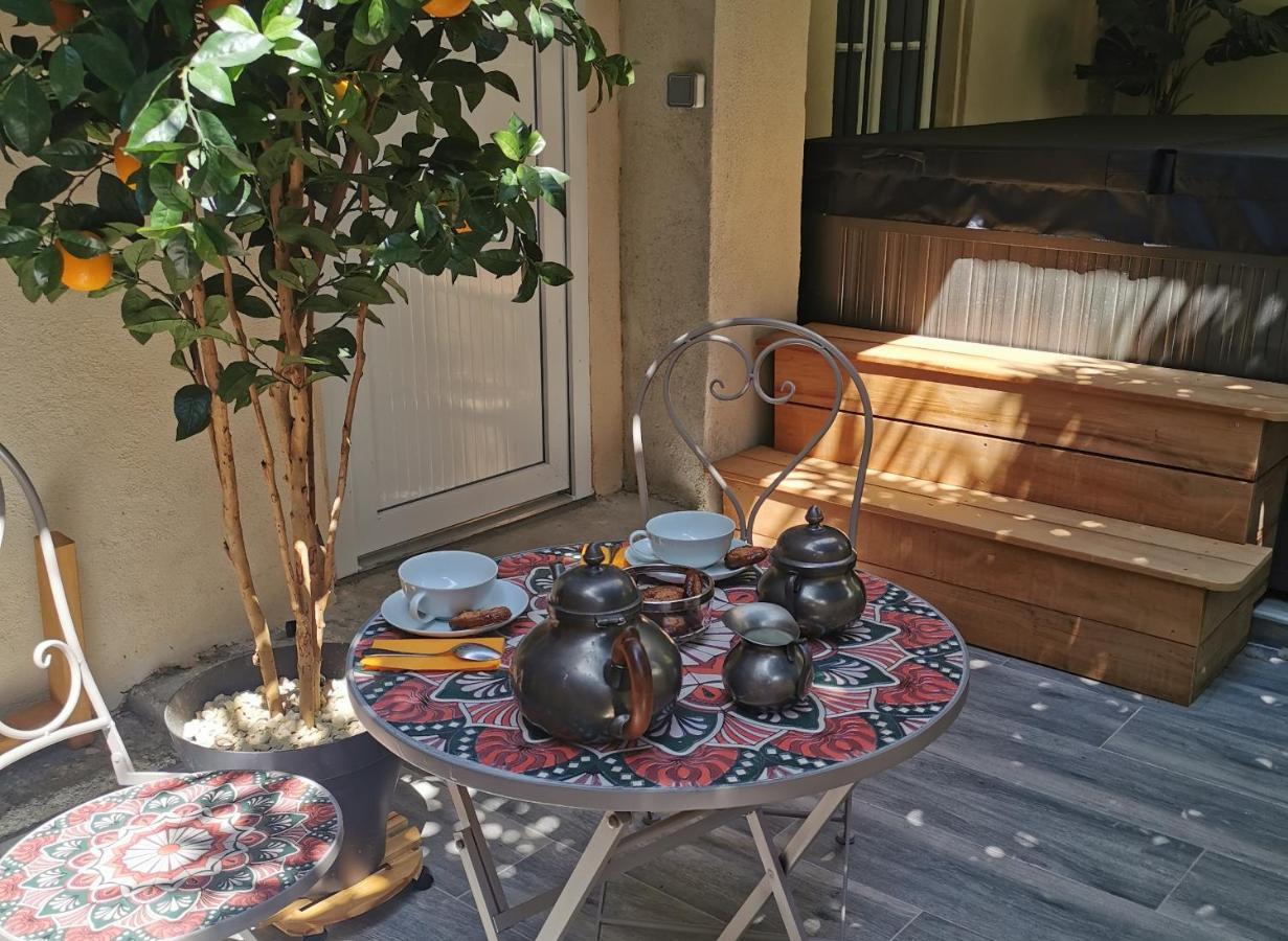 Le Petit Chai Niche Sous La Cite, Carcassonne Luaran gambar