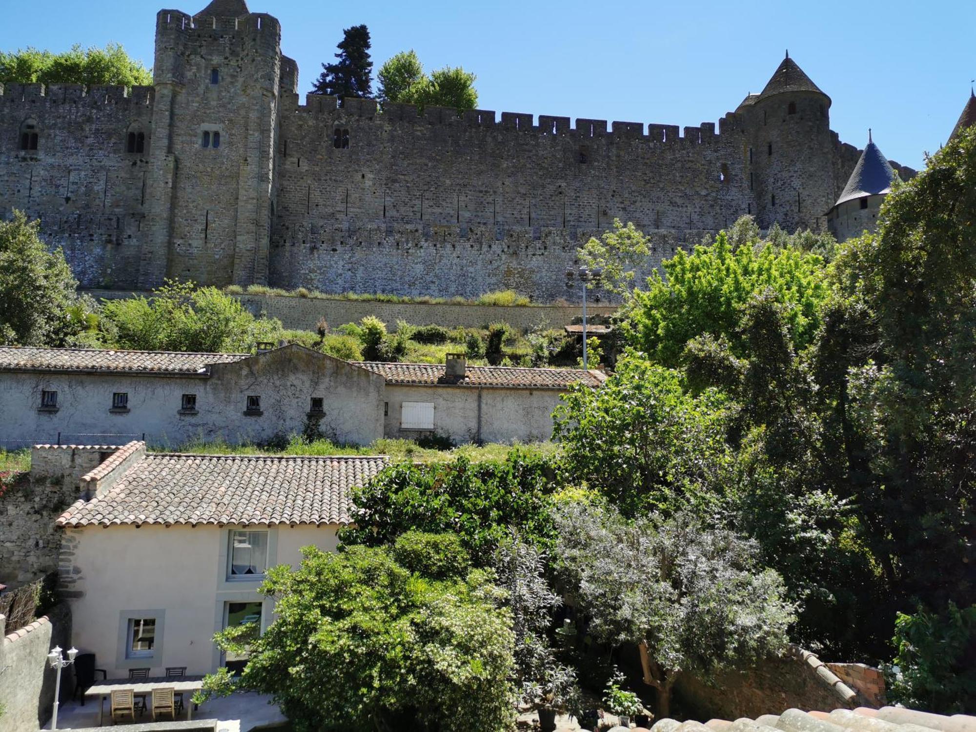 Le Petit Chai Niche Sous La Cite, Carcassonne Luaran gambar